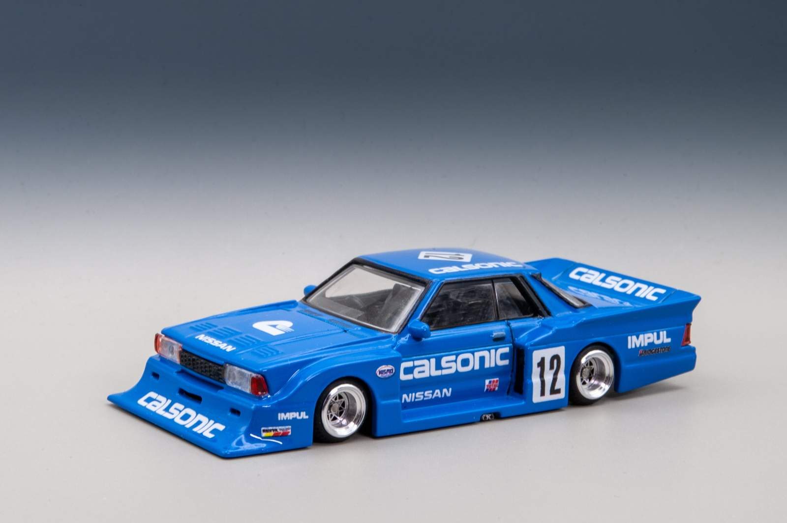 Custom Aoshima Calsonic Bluebird Silhouette riding on BNDS SSR StarShark