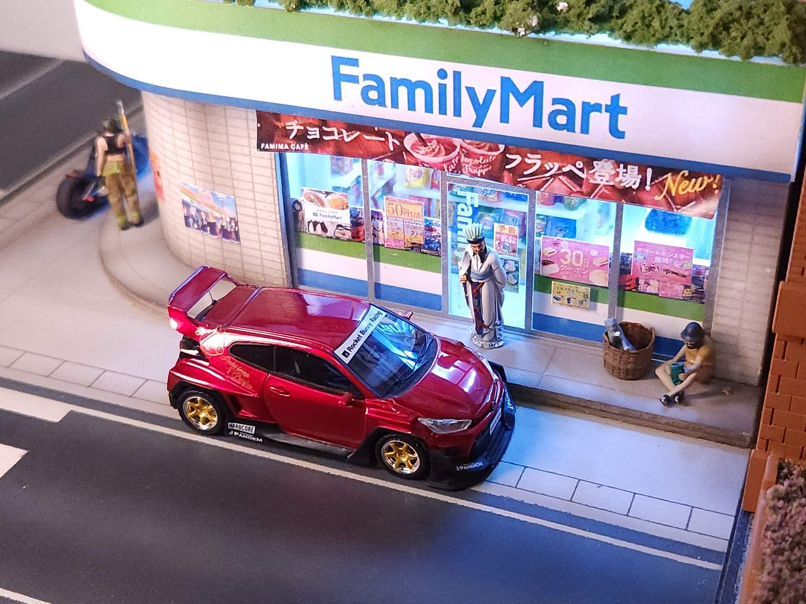 Minicreek Family Mart & Fuelme Pandem Yaris