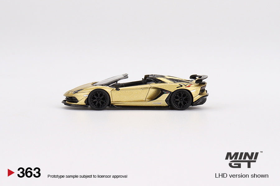 MINI GT 1:64 Lamborghini Aventador SVJ Roadster Oro Elios