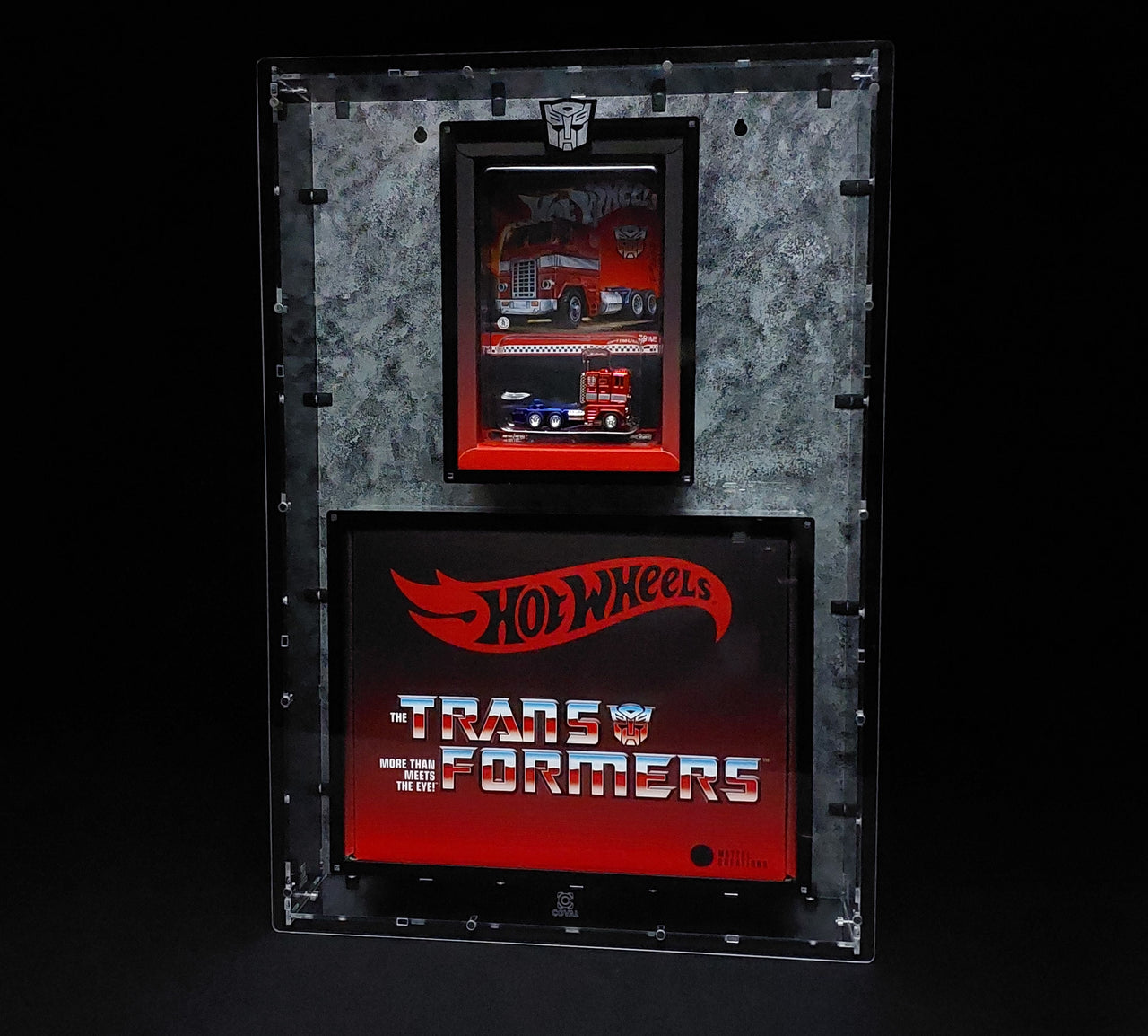 Hot Wheels 1:64 RLC Exclusive Mattel Creations Transformers Optimus Prime W/ Coval Case