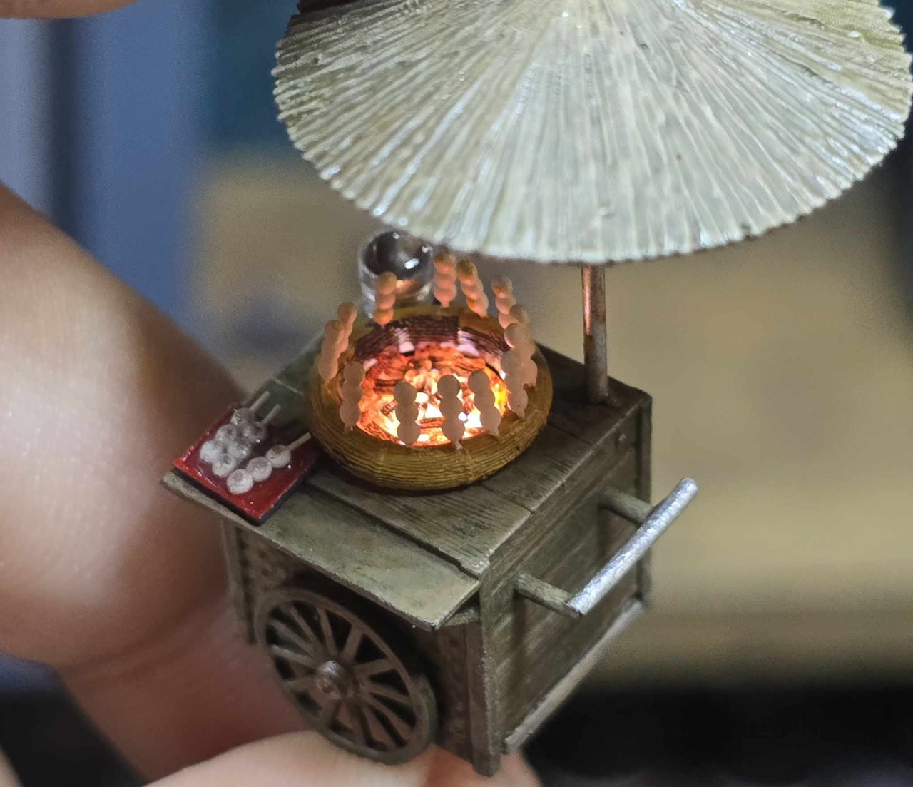 Akara 1:64 Dango Stand w/Lights