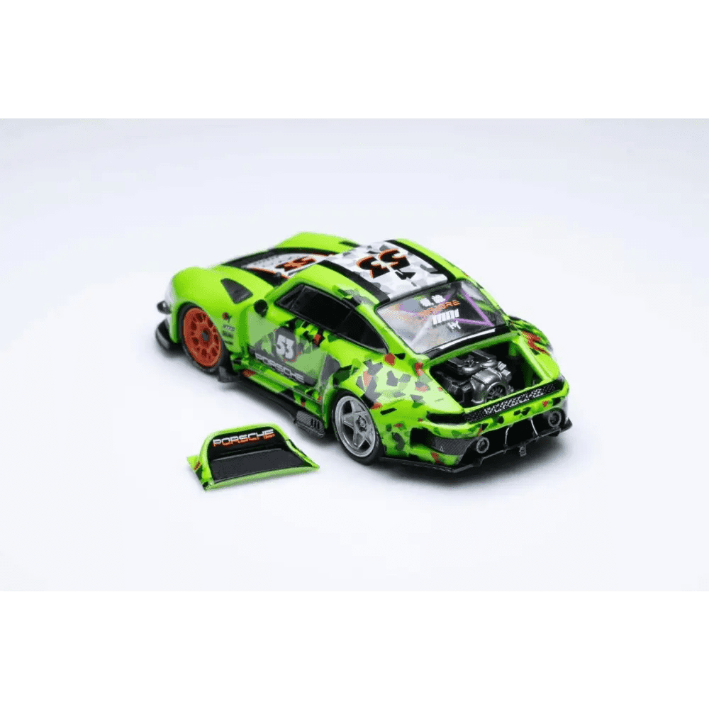 DCM 1:64 Porsche RWB 930 Green #53