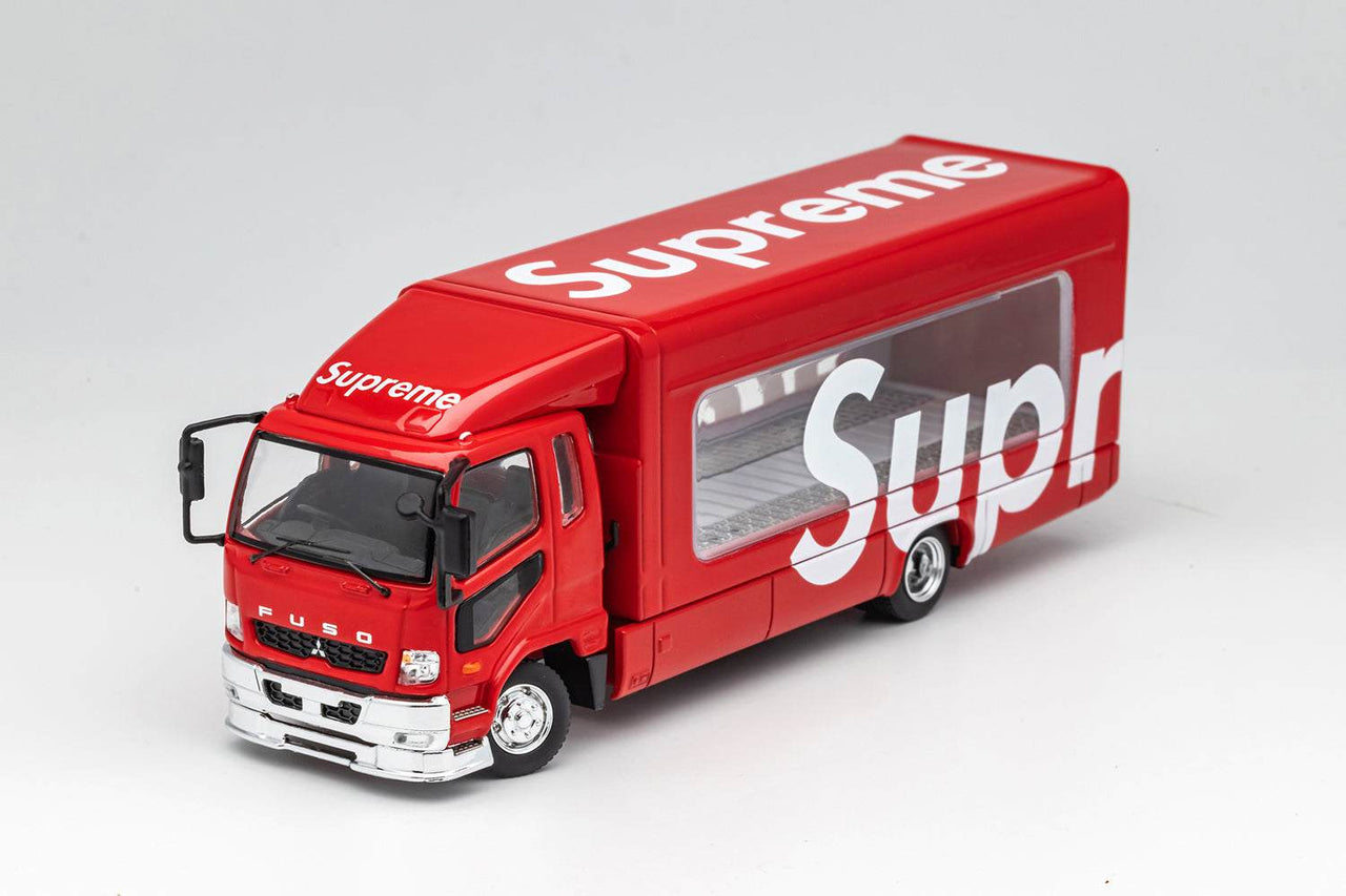 GCD 1:64 Mitsubishi Fuso Outriggers Raised Truck “Supreme”