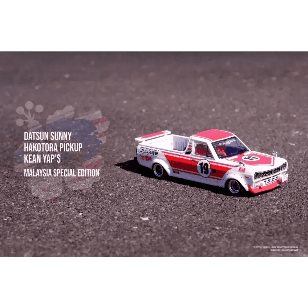 INNO64 1:64 Datsun Sunny Hakotora Pickup Malaysia Special Edition