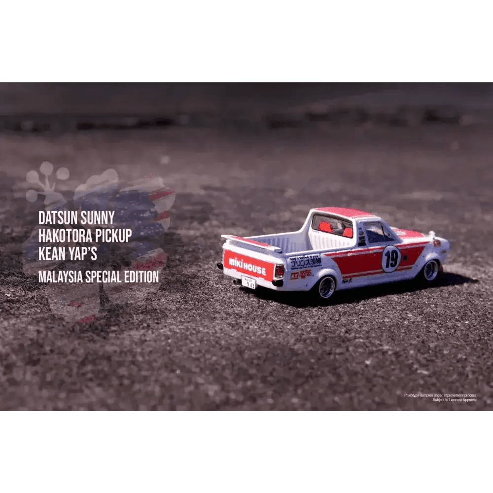 INNO64 1:64 Datsun Sunny Hakotora Pickup Malaysia Special Edition