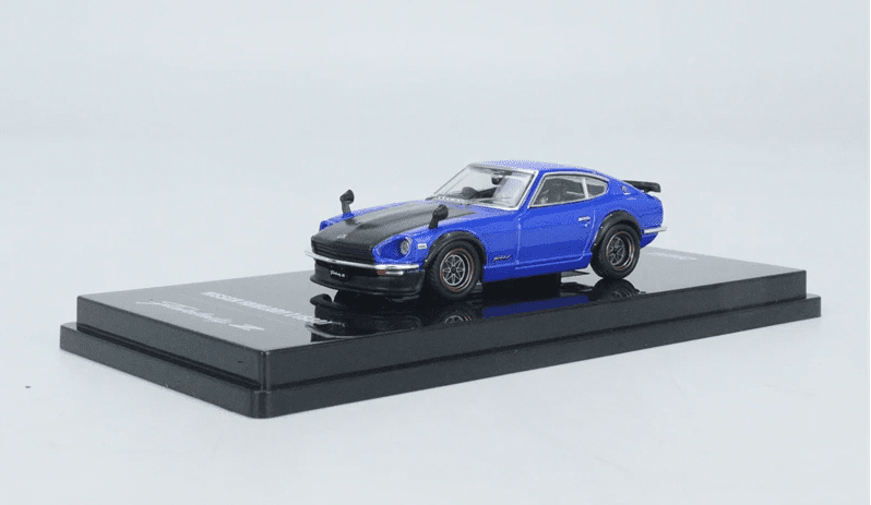 INNO64 1:64 Nissan Fairlady Z S30 Blue w/ Carbon Hood