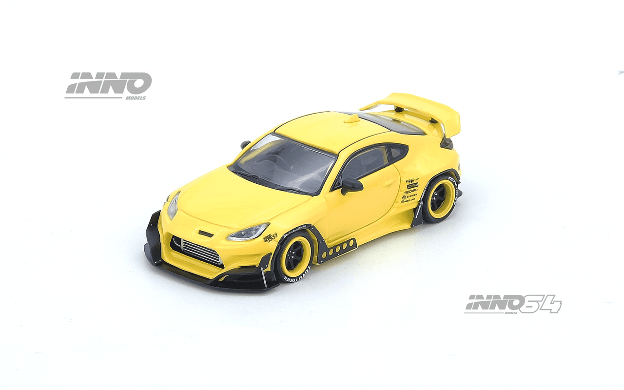 INNO64 1:64 Toyota GR86 "PANDEM" Yellow