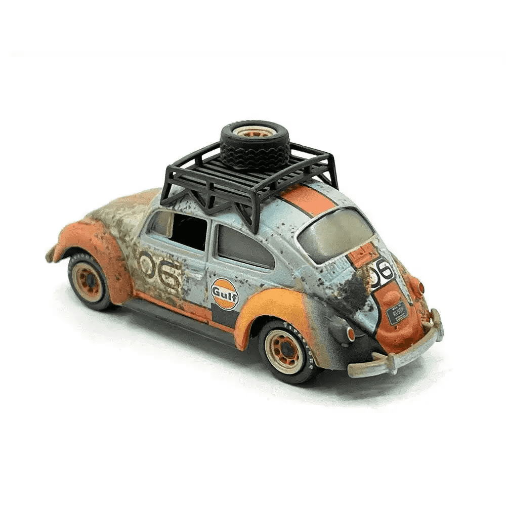 Johnny Lightning 1:64 1970 Volkswagen Beetle Gulf Weathered w/ Rack