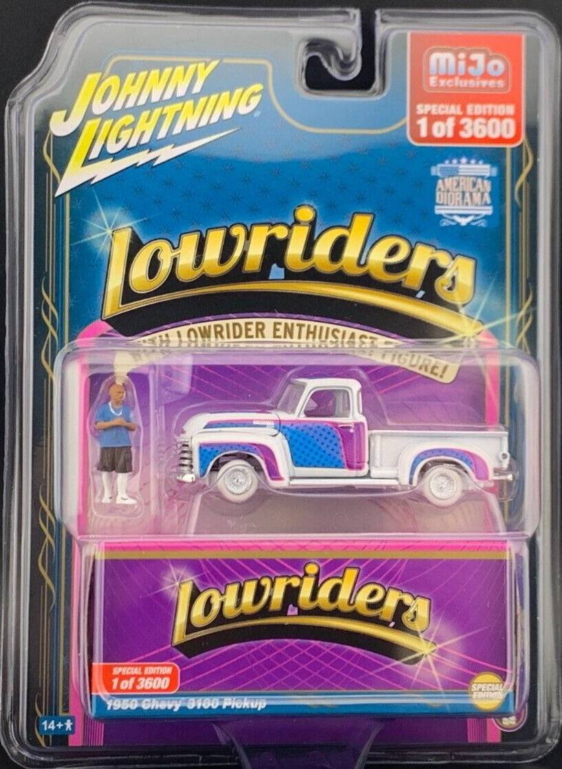 Johnny Lightning 1:64 Lowriders 1950 Chevrolet Pickup with American Diorama Figure WHITE LIGHTNING