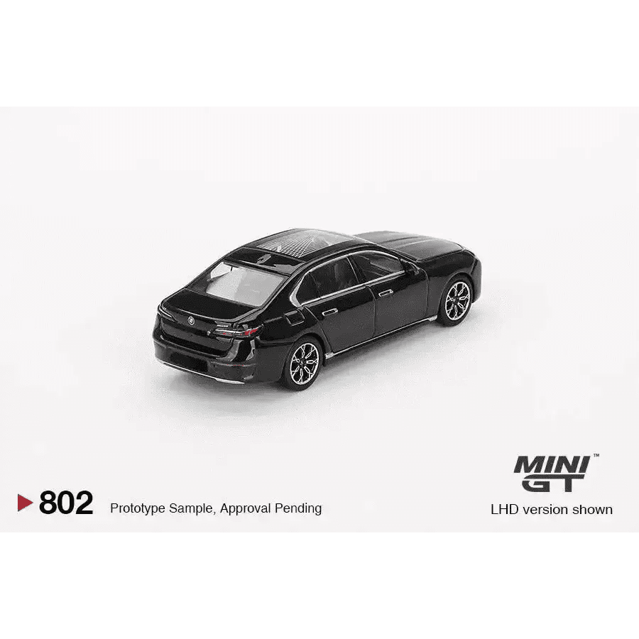 MINI GT 1:64 BMW i7 eDrive50 Black Sapphire MGT00802-R