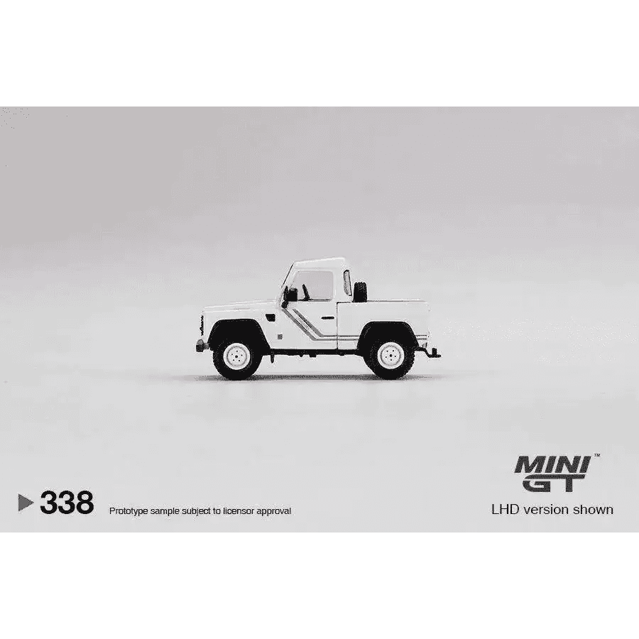 MINI GT 1:64 Land Rover Defender 110 Pickup