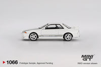Thumbnail for MINI GT 1:64 Nissan Skyline GT-R R32 VeilSide Combat C-I White MGT01066-R