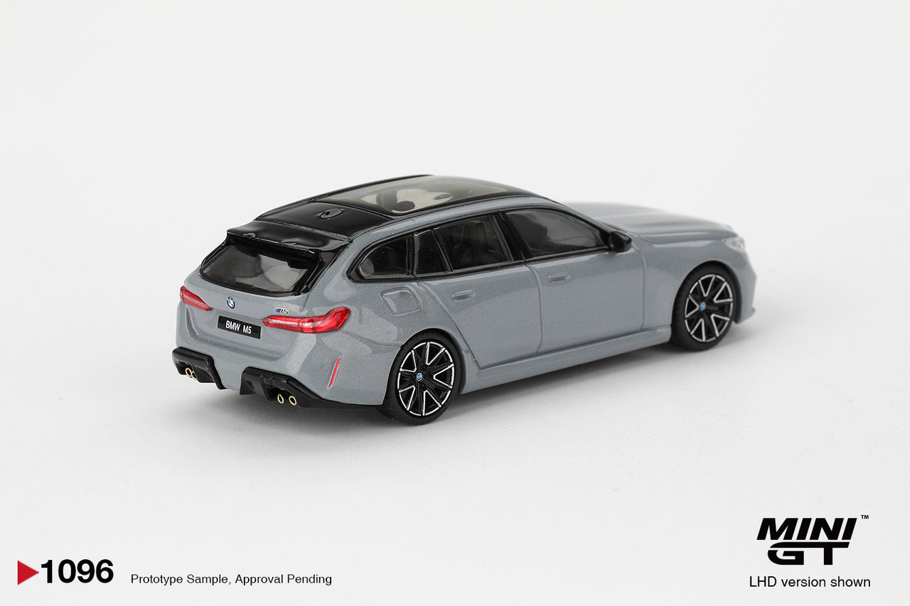 Mini GT 1:64 BMW M5 Touring G99 Brooklyn Grey Metallic MGT01096-R