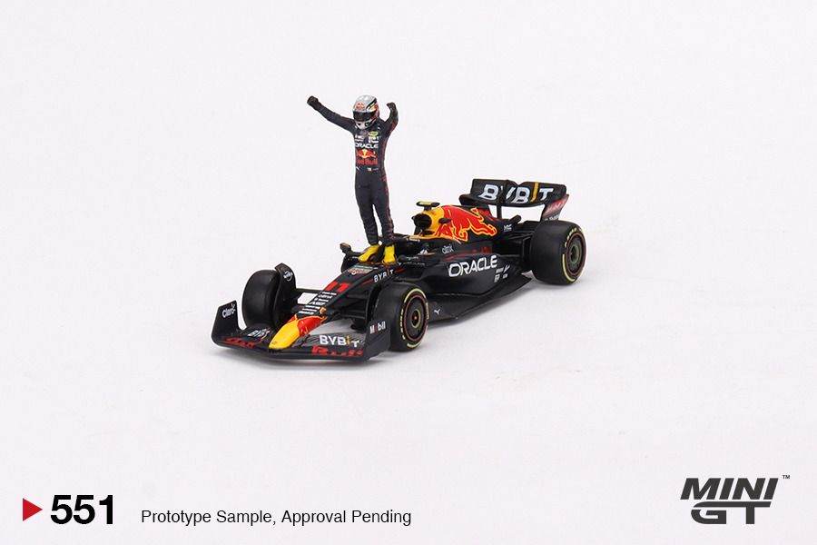 Mini GT 1:64 Oracle Red Bull Racing RB18 #11 Sergio Pérez 2022 Monaco GP Winner MGT00551-L