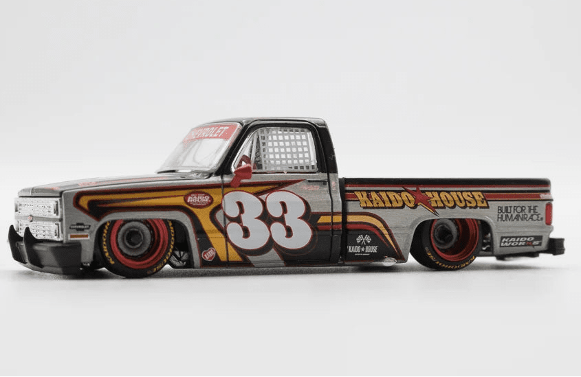Mini GT x Kaido house 1:64 Chevrolet Silverado KAIDO Intimidator KHMG212 RAW CHASE