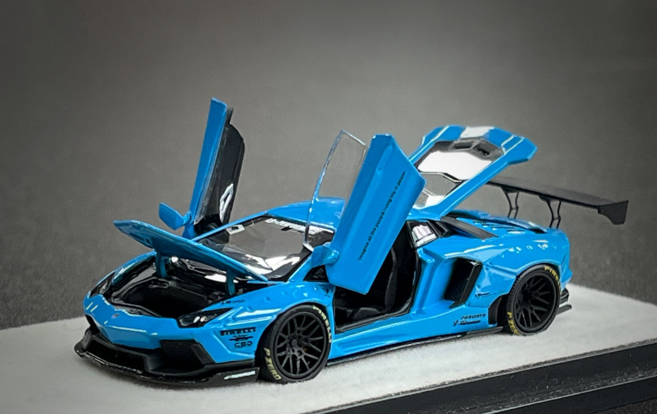PGM 1:64 Lamborghini LBWK LP700 Blue Luxury w/ Turntable – Little Luca ...