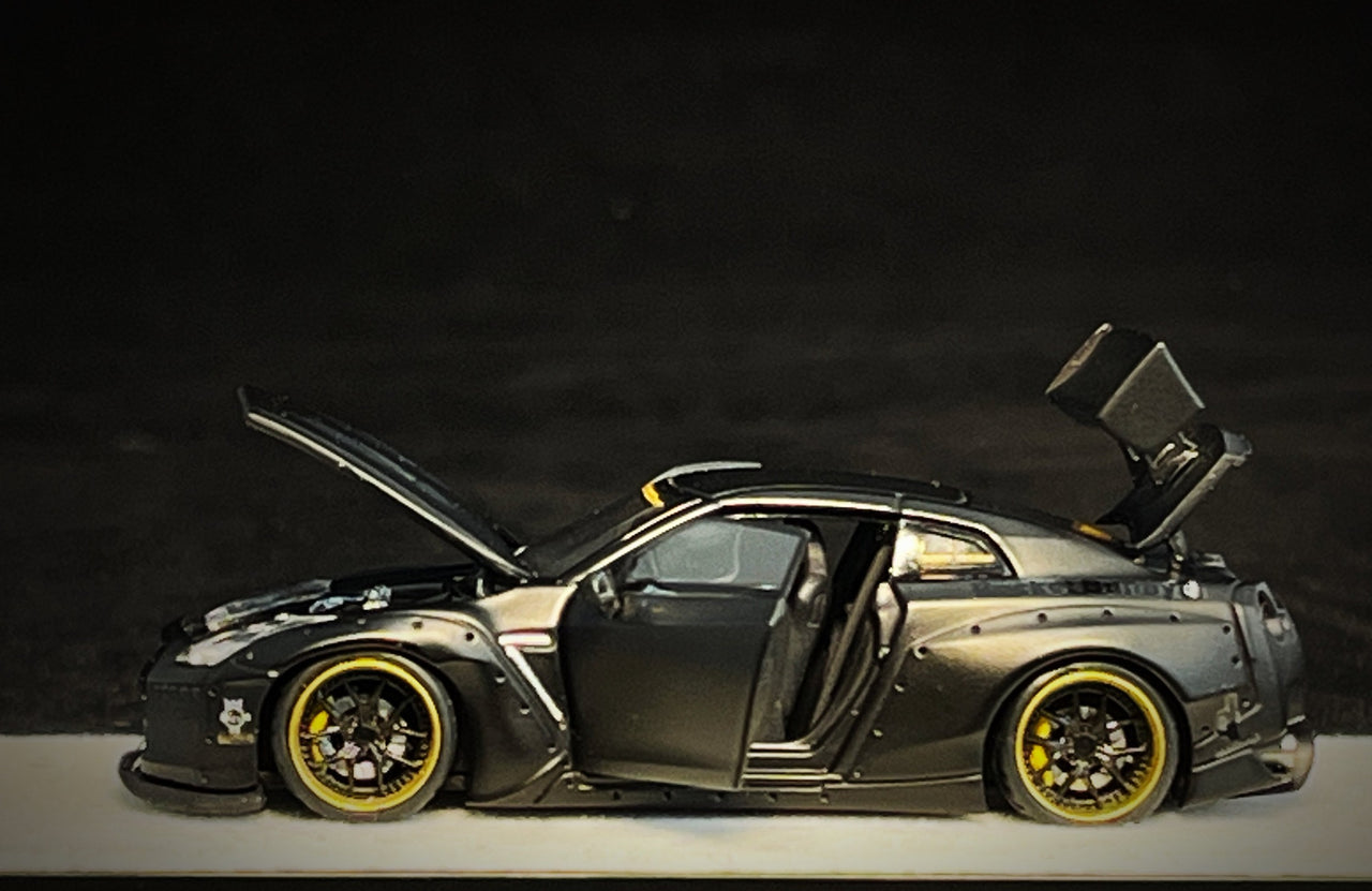 PGM 1:64 Rocket Bunny Nissan GTR R35 Matte Black