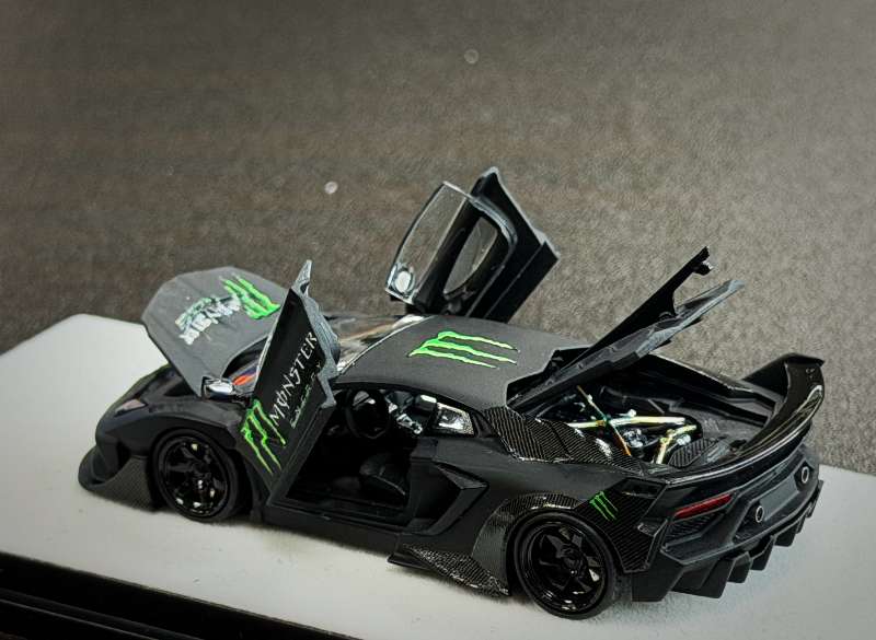 (PRE-ORDER) PGM 1:64 Lamborghini LBWK LP700 Monster Energy