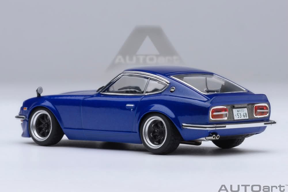 PRE-ORDER Auto Art 1:64 Nissan Fairlady Z S30 Wangan Midnight “Akuma no Z” Comic #1