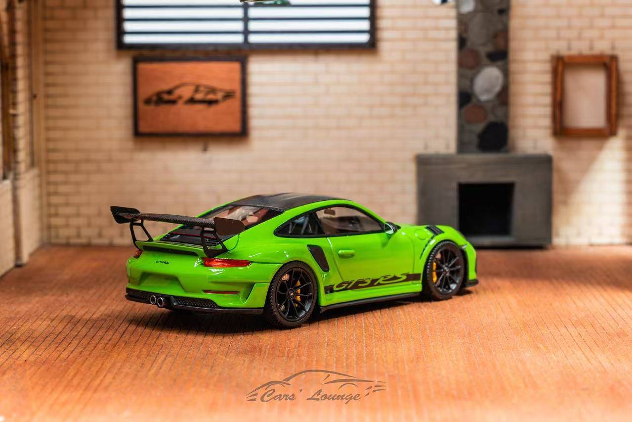 PRE-ORDER Car Lounge 1:64 Porsche 991.2 GT3 RS