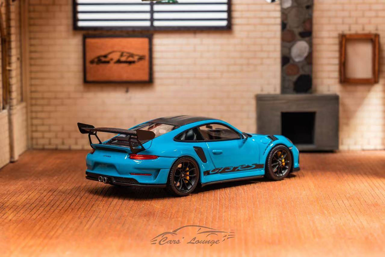 PRE-ORDER Car Lounge 1:64 Porsche 991.2 GT3 RS