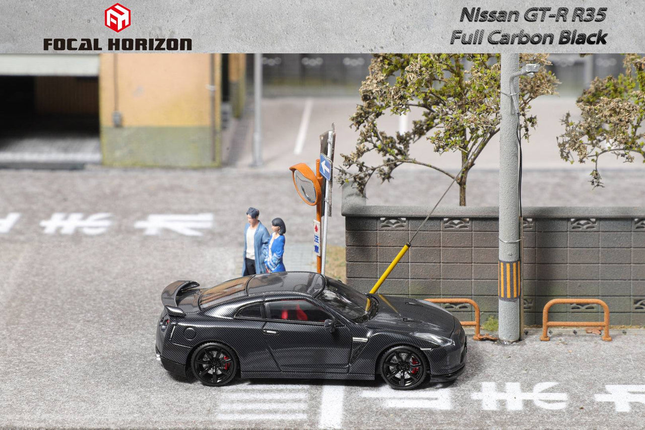 PRE-ORDER Focal Horizon 1:64 Nissan GT-R R35 Full Carbon Black