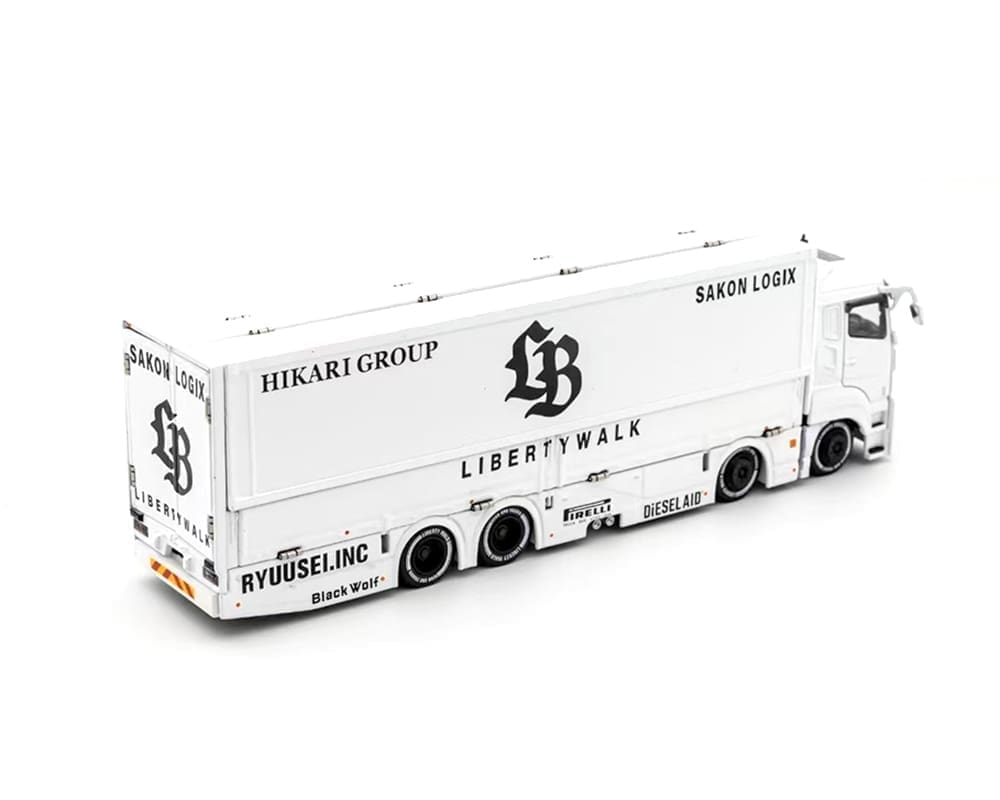GCD 1:64 Mitsubishi LB-TRUCKS Fuso Super Great White