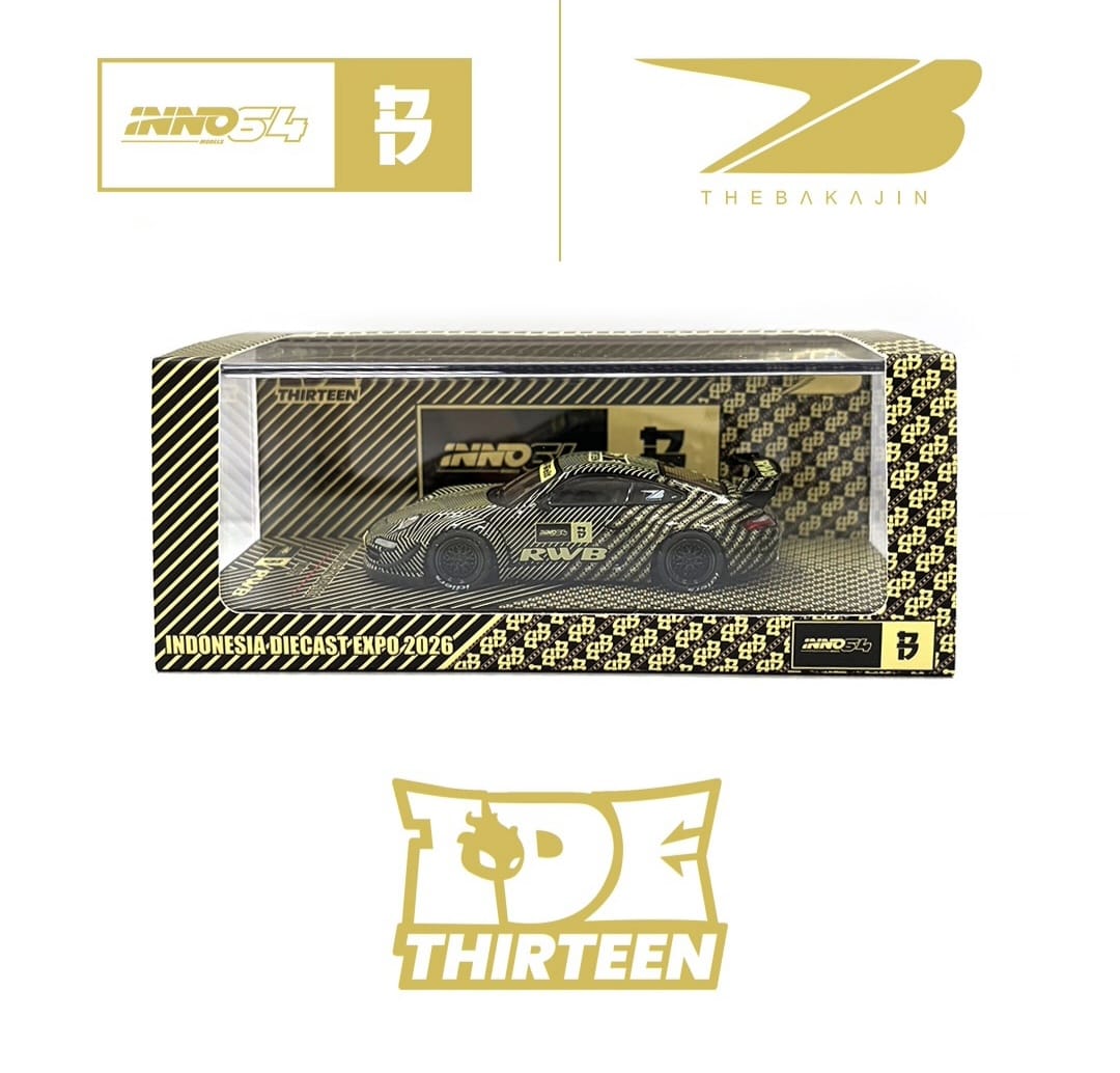 PRE-ORDER INNO64 x Black Crow 1:64 Batik RWB Indonesion Die Cast Expo Exclusive