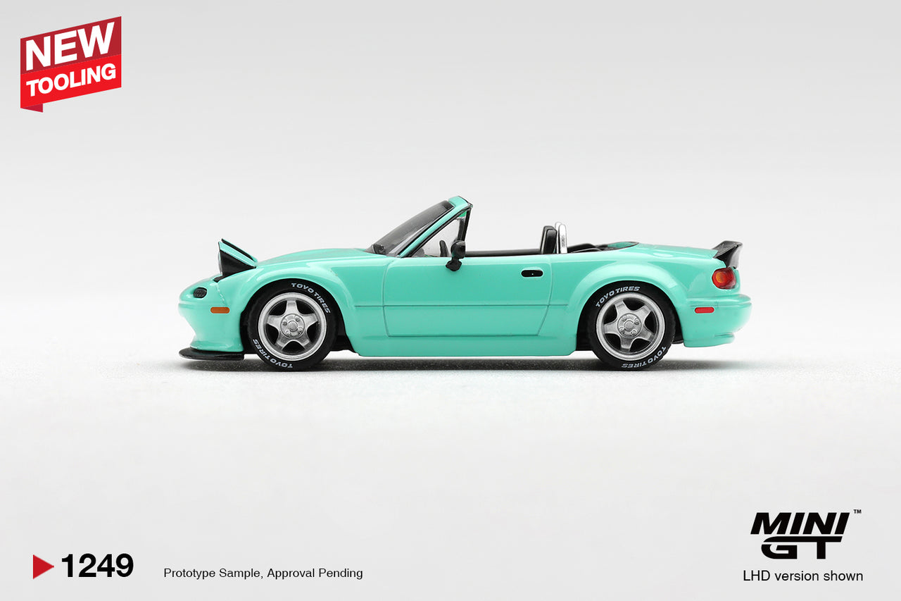 PRE-ORDER MINI GT 1:64 Mazda MX-5 NA Pandem Mint Green – NEW TOOLING MGT01249-R
