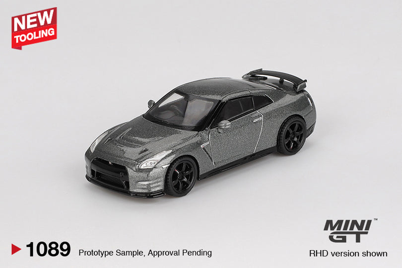 1/64 MINI GT GT-R R35 マジックブロンズ MINI GT 1/64 (ダイキャスト製) Nissan GT-R NISMO GT3 SUPER GT