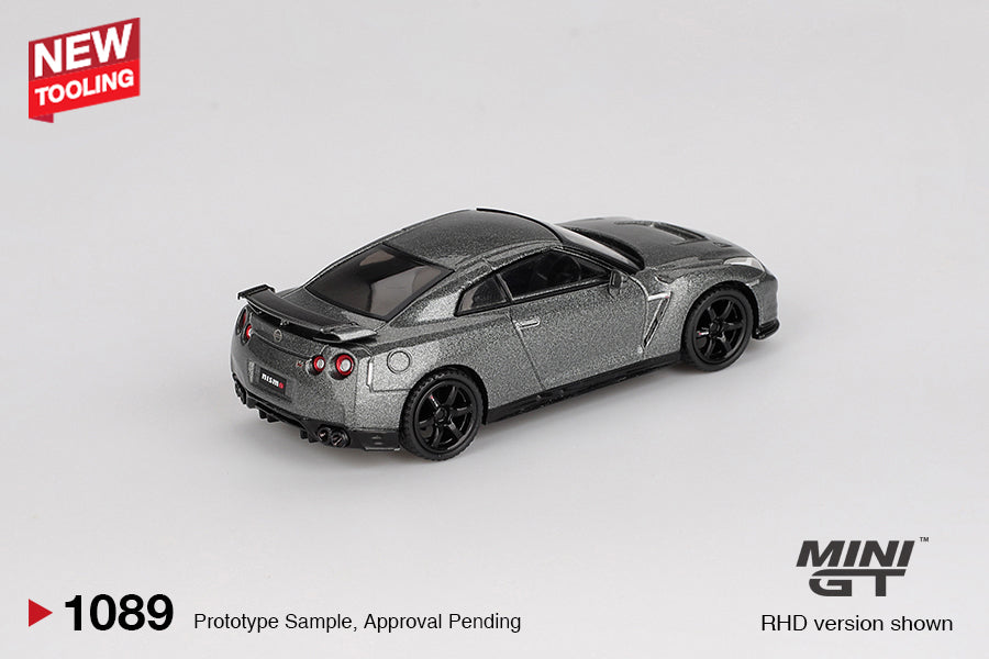 MINI GT 1:64 Nissan GT-R 2013 Dark Metal Gray (NISMO R35 CRS Version ...