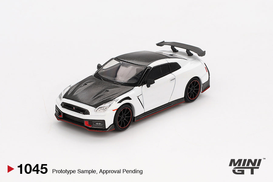 PRE-ORDER MINI GT 1:64 Nissan GT-R Nismo 2024 Brilliant White Pearl MGT01045-R