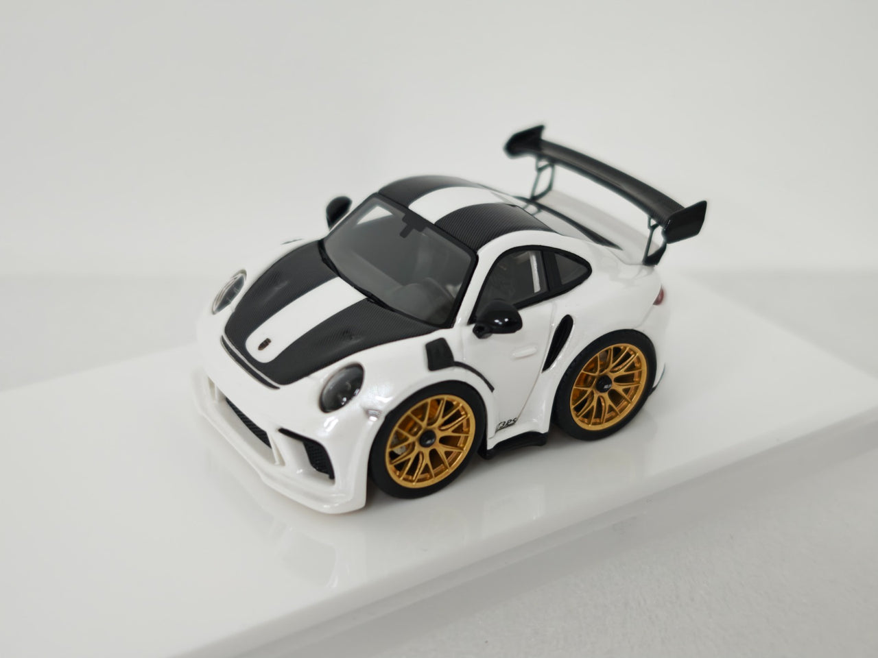 PRE-ORDER MINICRAFTSMAN 1:64 911 GT3RS Egg Car