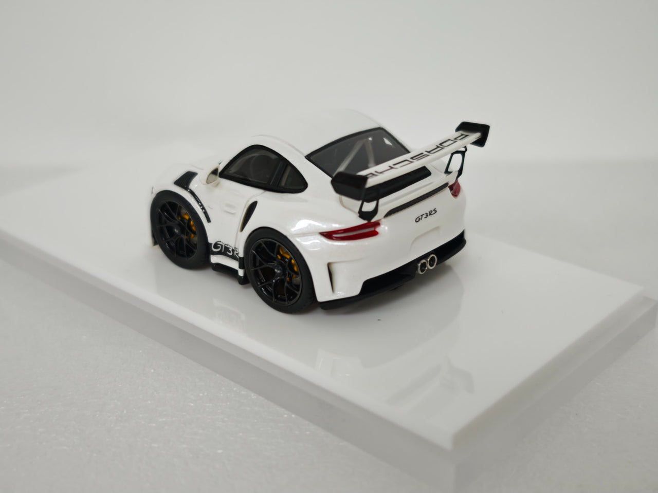 PRE-ORDER MINICRAFTSMAN 1:64 911 GT3RS Egg Car