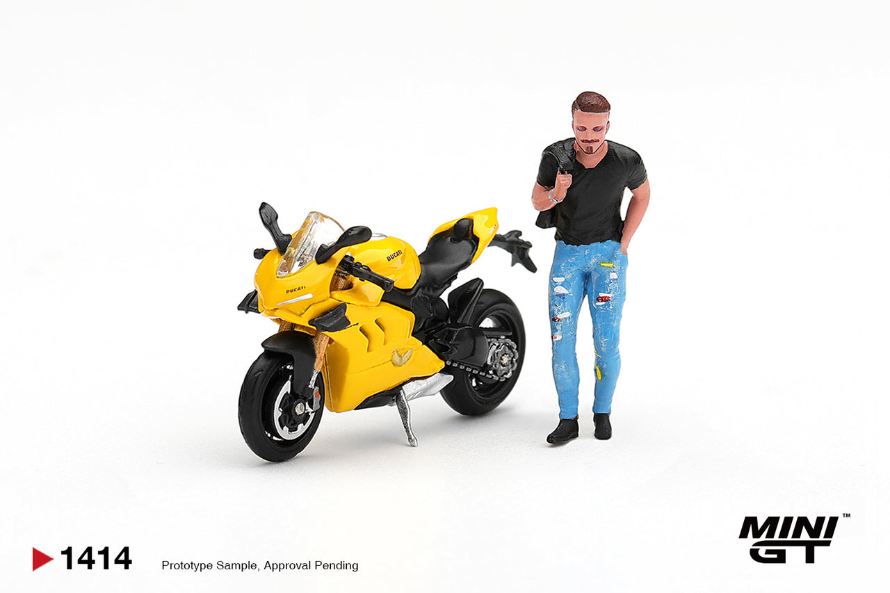 PRE-ORDER Mini GT 1:64 Ducati Panigale V4 S Giallo w/ figure MGT01414-L
