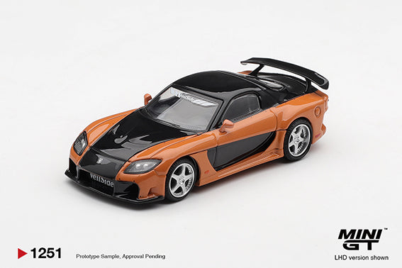 PRE-ORDER Mini GT 1:64 Mazda RX-7 VeilSide Fortune "The Fast and the Furious: Tokyo Drift" Han Seoul-Oh