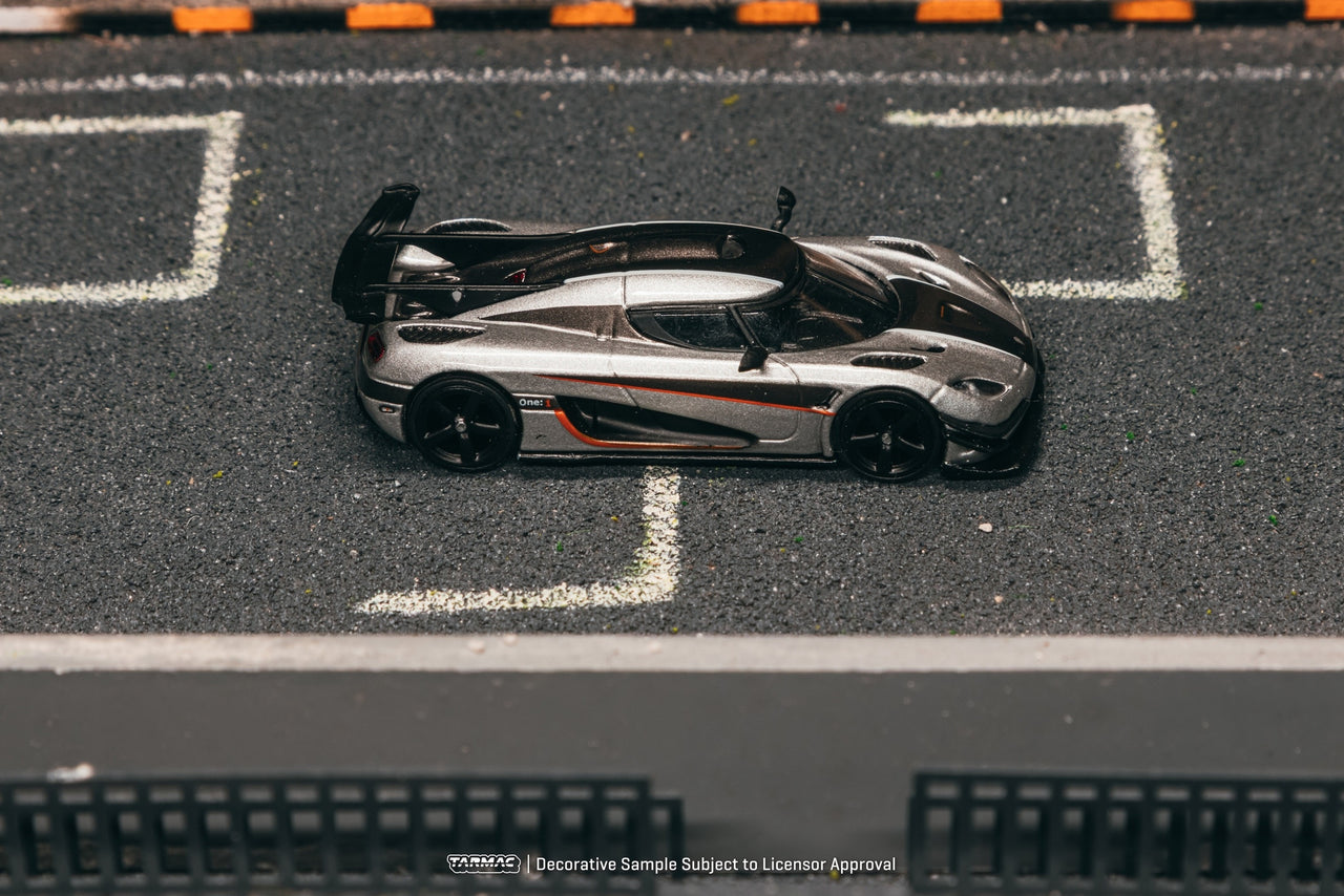 PRE-ORDER Tarmac Works 1:64 Koenigsegg One:1, Silver