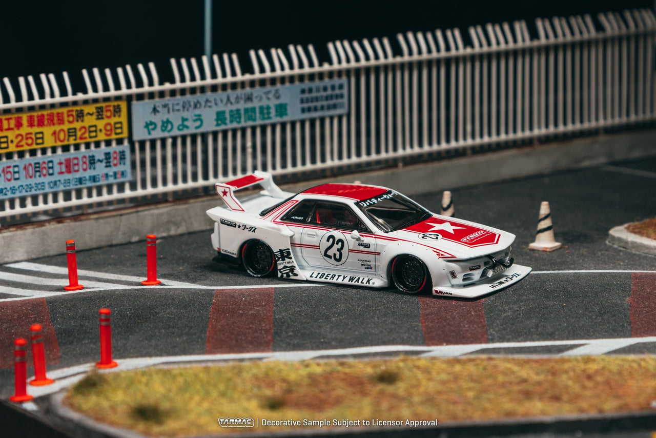 PRE-ORDER Tarmac Works 1:64 LB-KAIDO WORKS Nissan R32 Skyline, Tarmac