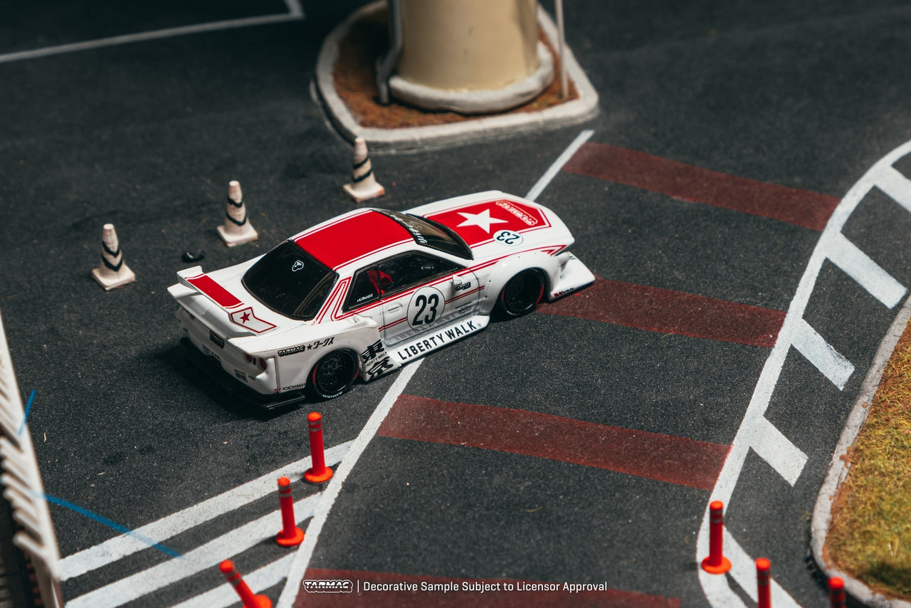 PRE-ORDER Tarmac Works 1:64 LB-KAIDO WORKS Nissan R32 Skyline, Tarmac