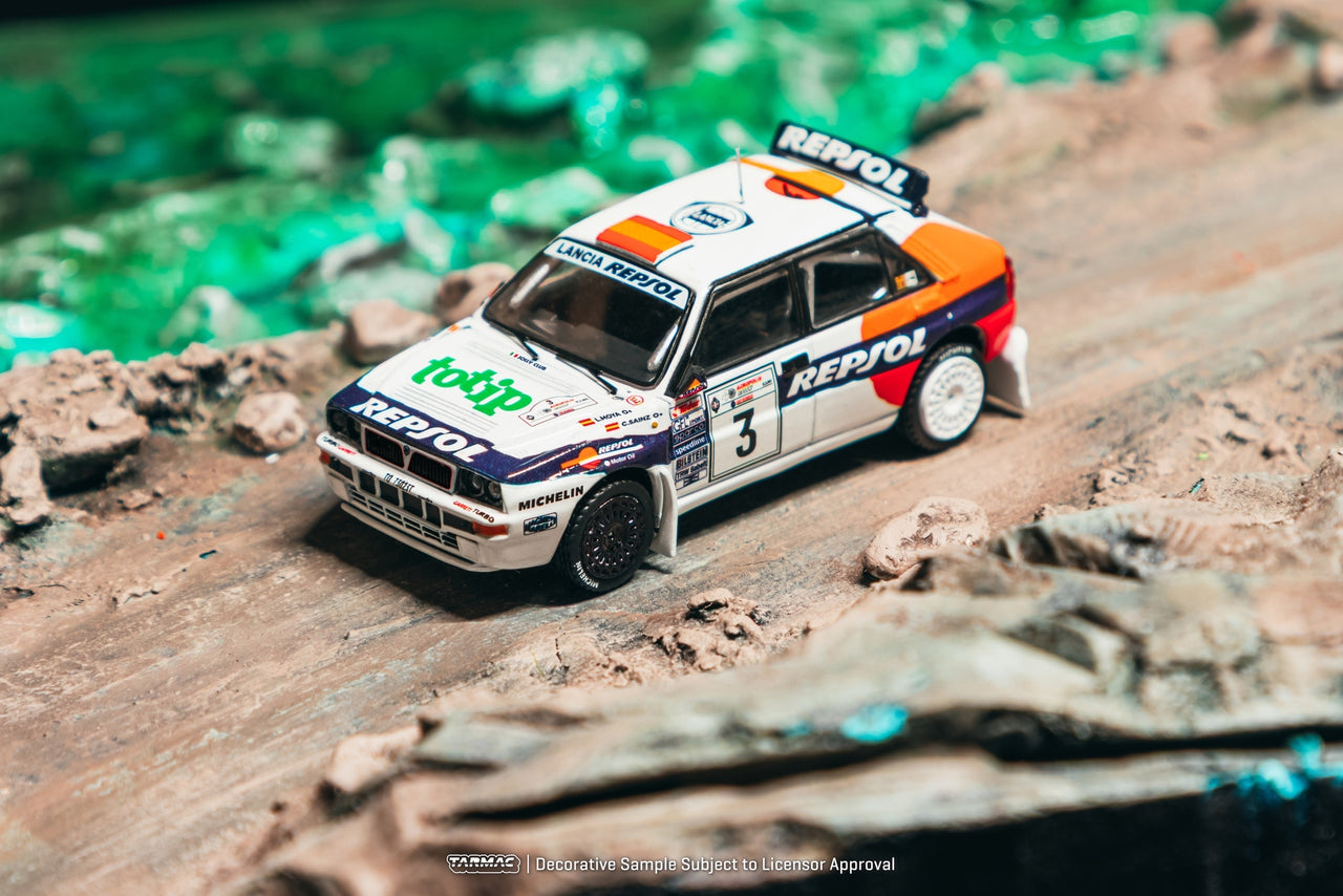PRE-ORDER Tarmac Works 1:64 Lancia Delta HF Integrale, Acropolis Rally 1993