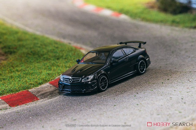 Tarmac Works 1:64 Mercedes-Benz C63 AMG Black Series