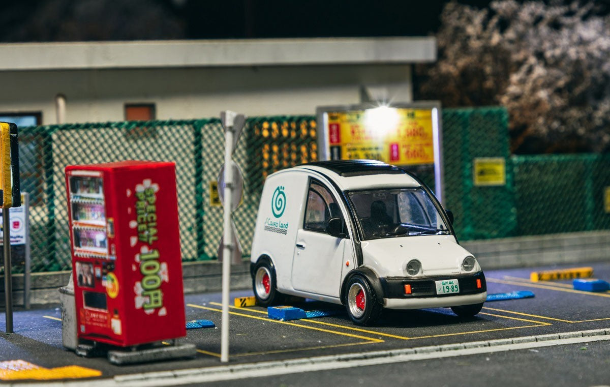 PRE-ORDER Tarmac Works 1:64 Nissan S Cargo