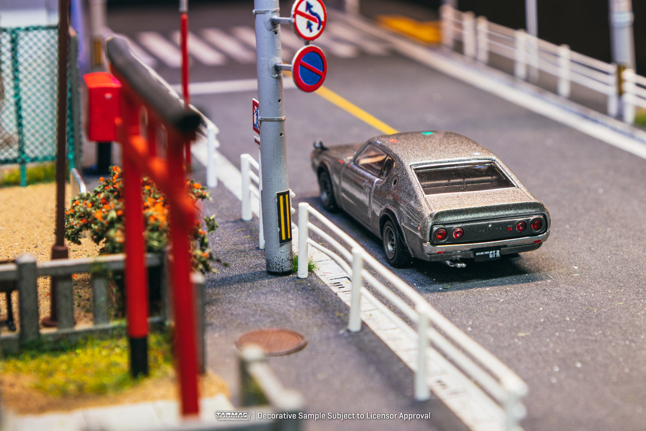 PRE-ORDER Tarmac Works 1:64 Nissan Skyline 2000GT-R KPGC110 , Silver