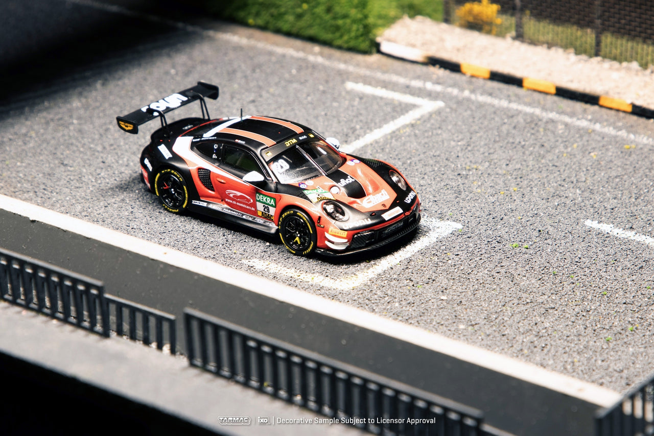 PRE-ORDER Tarmac Works 1:64 Porsche 911 GT3 R, DTM 2026, Bastian Buus
