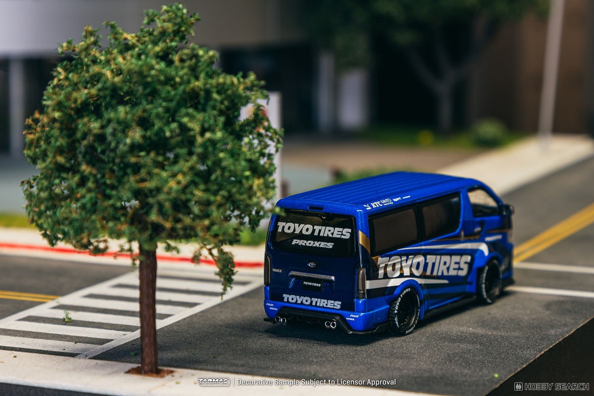 PRE-ORDER Tarmac Works 1:64 Toyota Hiace Widebody TOYO TIRES