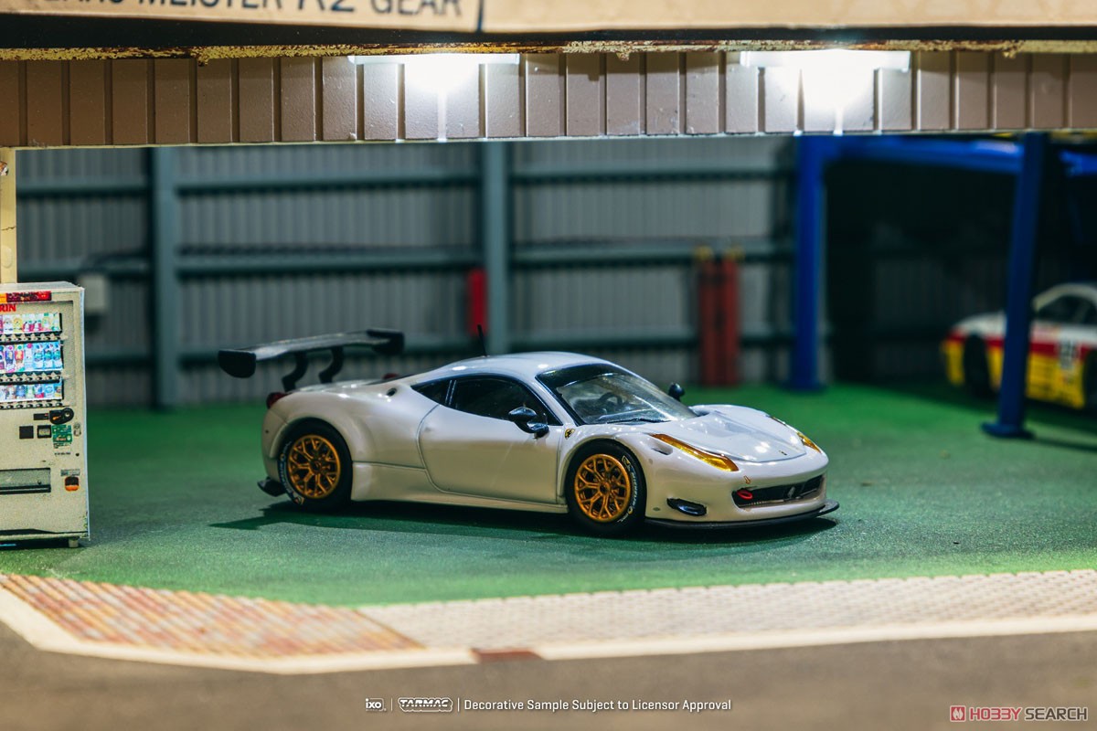 PRE-ORDER Tarmac Works x IXO 1:64 Ferrari 458 Italia GT3 – White