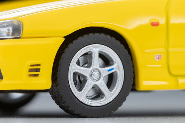 PRE-ORDER Tomica Limited Vintage Neo 1:64 2000 Nissan Skyline 25GT-T Yellow w Optional Parts