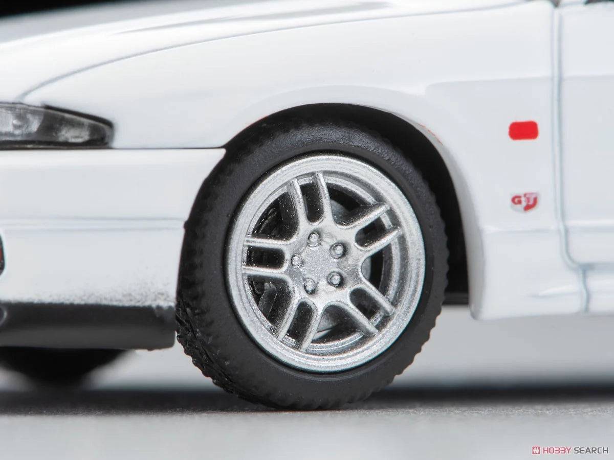 PRE-ORDER Tomica Limited Vintage Neo LV-N308c Nissan Skyline GT-R V-Spec N1 White 1995 model