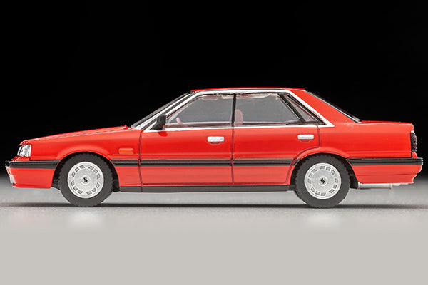 PRE-ORDER Tomica Limited Vintage Neo LV-N352a Nissan Skyline 4-door HT 1800 Passage red