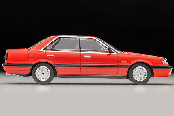 PRE-ORDER Tomica Limited Vintage Neo LV-N352a Nissan Skyline 4-door HT 1800 Passage red